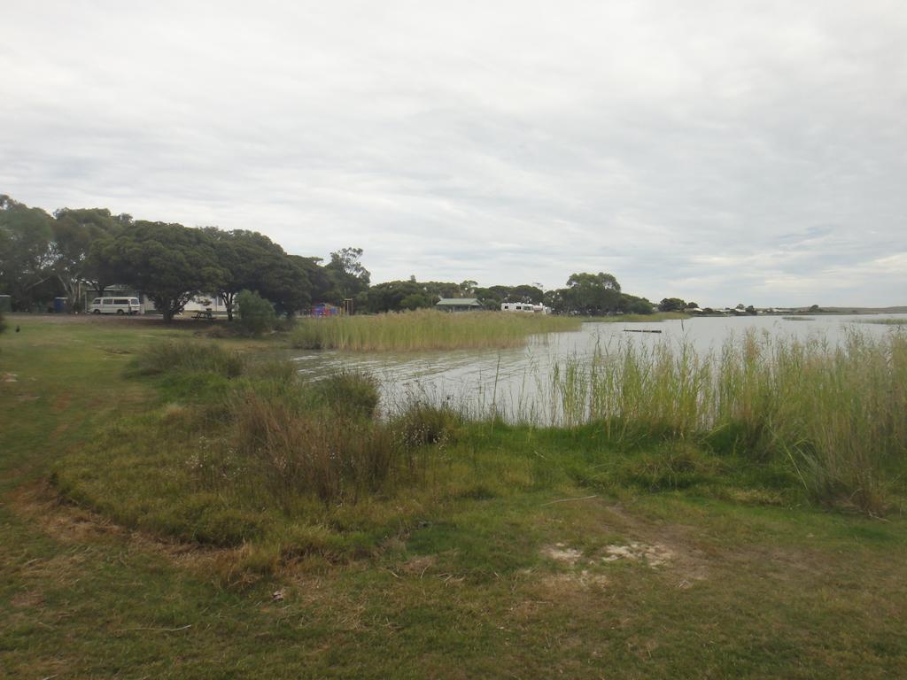 Hotel Lake Albert Caravan Park Meningie Exterior foto