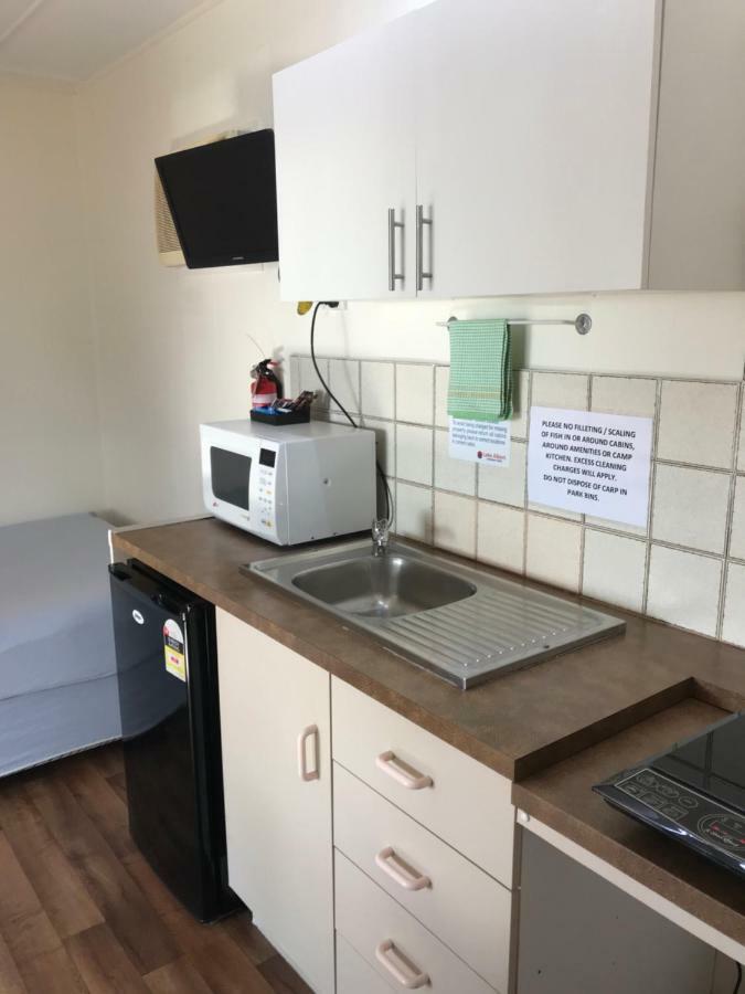 Hotel Lake Albert Caravan Park Meningie Exterior foto